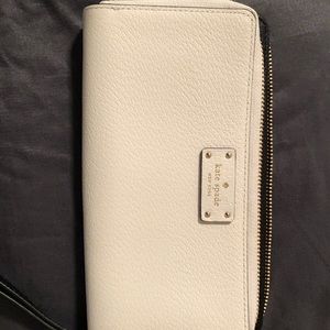 Kate Spade wallet wristlet